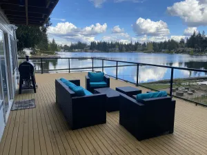 Image of Private waterfront houses, low dock