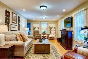 Image of Luxurious, Three Bedroom, Pet Friendly Home.  Walk to Village!