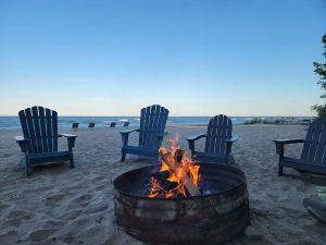 Image of Lakeside Splash - Cozy Cottage on beautiful Lake Huron in Oscoda, MI