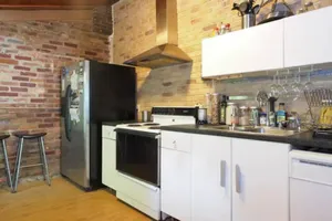 Image of Cozy home in convenient location with parking - walk downtown