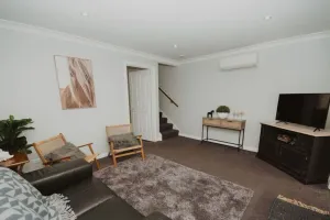 Image of Spacious refurbished apartment close to beach