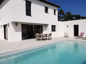 Image of Villa 4* avec Piscine, 4 Chambres, Proche Plage - La Tranche-sur-Mer - FR-1-194-259