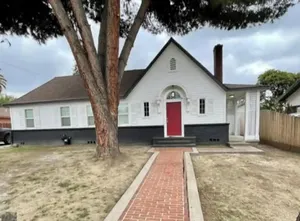 Image of Charming 3 bed\/ 2 bath home in historic district