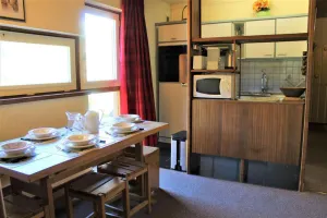 Image of 200m from resort center, 2nd floor, balcony, tv, ski locker, 40m², Vars