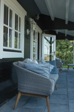 Image of House Halfway to Veere