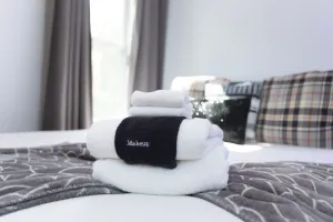 Image of Luxe & Luminous – 4BR Urban Escape