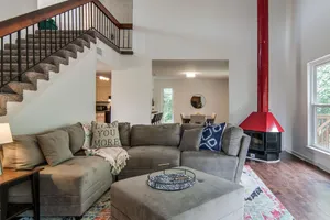 Image of The Honeysuckle - Cozy Home Just 7 Minutes from Downtown
