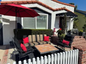 Image of \"MAISON DE FLEURS\" BELMONT SHORE GUEST FAVORITE - PRIVATE YARD -GARAGE  - A\/C