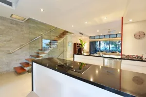 Image of Beachfront Paradise - Close to restaurants, shops and cafes