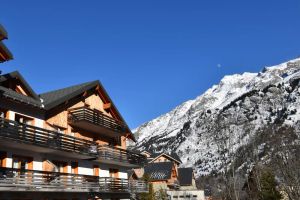 Image of Les Valmonts Apt 26 - Two Bedroom Apartment, Sleeps 6