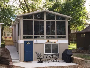 Image of UPDATED COTTAGE - Prime Location
