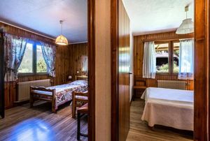 Image of Rez de chalet calme avec terrasse - 2 chambres, proche pistes à La Clusaz - FR-1-437-10