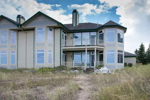 Image of Second Floor Lake Michigan Condo with Sunset Views