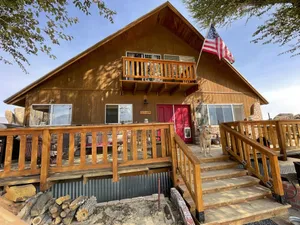 Image of Nestled in nature with views of the Alabama Hills, Sierras and Inyo Mountains