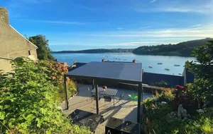 Image of Locquenole house with sea view