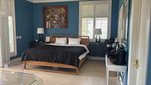 Image of 1 Big Private Bedroom + 1 Private Sunroom + 1 Private bathroom: Nothing shared