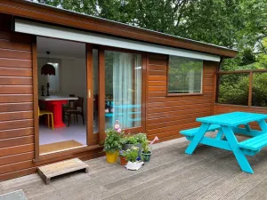 Image of The chalet is an artfully decorated and privately situated chalet located the edge of the Veluwe and a stone's throw from the center of the town of Harderwijk. A perfect combination of \"peace and quiet\".