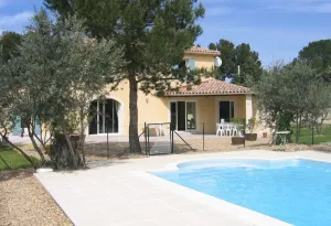 Image of Magnificient and modern house.  Nestled in the heart of Provence. 4 star rating.
