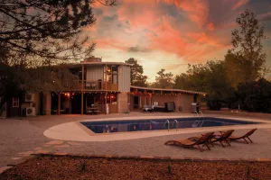Image of El Caracol Court 15 mins North Of Santa Fe!