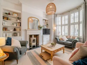 Image of *Pierside Coastal Retreat* Luxury, family friendly, sleeps 10. Steps to the sea.