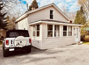 Image of Moose River Bungalow Rustic 3BR all year round