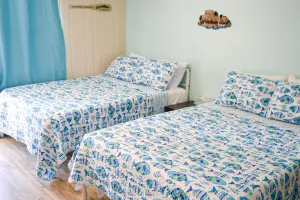 Image of Whitehall Cottages Boutique Motel - 2 Full Beds