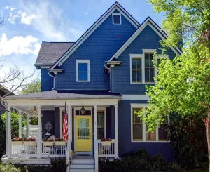 Image of Charming Carriage House In Prospect New Town