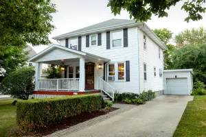 Image of Located Right in Downtown Frankenmuth! WALK TO TOWN! Minutes to Birch Run!