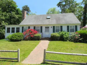 Image of Family friendly home, walk to beach, central AC