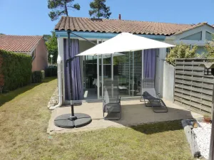 Image of Hameau des Alouettes villa patio 17 terrasse et jardinet proximité plages centre ville