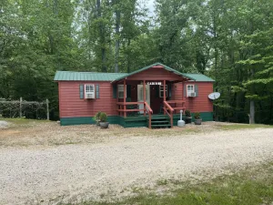Image of Cabin #3, NASHVILLE, Memphis, Kentucky Lake, Birdsong , Loretta Lynns, Paris Tn