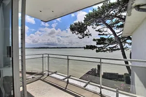 Image of Professional ad - Beautiful apartment close to the beach and shops