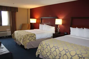 Image of 5 story hotel with luxury comfort, located in the heart of Hagerstown, MD