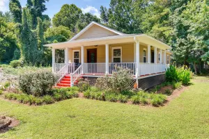 Image of Oasis of peace - Beautiful house w\/ forest view