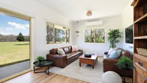 Image of Fynn's Run This three-bedroom, one -bathroom home is set in Hartley on 2.9 hectares