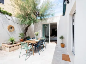 Image of La Cala Malmousque - Magnifique petite maison au bord de l'eau