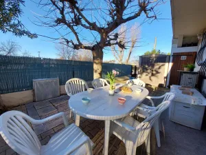 Image of Appartement 3 pièces RDC 8 pers avec Terrasse et Confort Modeste - FR-1-326-738