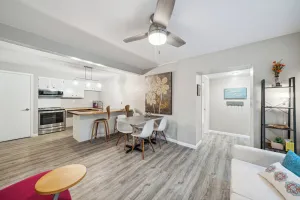Image of Morning Glory Apt - Charming Accessible 3 Bedroom