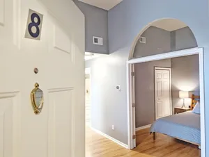 Image of Tanner Bldg Apt 8 - 1 bedroom (Downtown)