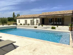 Image of Villa climatisée avec piscine CHAUFFÉE au cœur du massif d'Uchaux , calme absolu !