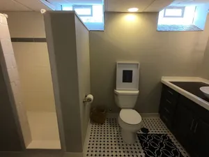 Image of 3-BR Clean, comfortable, walk to Big House & more