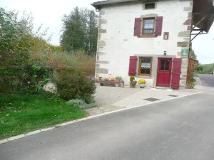 Image of Cosy Cottage with Fireplace, Terrace & River View - Near Vittel Spa Towns