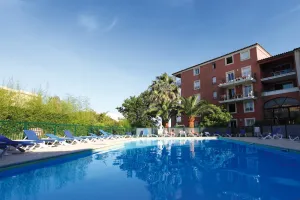 Image of 4 personnes - Cuisinette et balcon