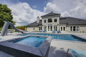 Image of Majestic Manor-Private Hundred Acre Yard-Pool/Spa