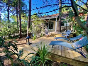 Image of Confortable and bright villa, for 6 people, with pool and WiFi.