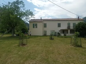 Image of Mas provençal with panoramic view