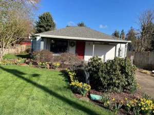 Image of Welcome to Piccolo Cottage! Located in a quiet residential area,