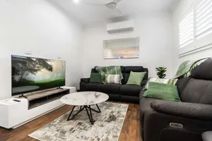 Image of Byng Cottage - Close to town - Neat & Tidy