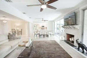 Image of 3 Miles to Beach* East Boca Free WIFI* Screened-in Heated Pool* Sleeps up to 6*