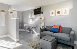 Image of Modern cottage with full kitchen & private patio.Close to great hiking trails!